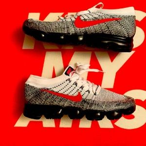 Nike Air VaporMax FlyKnit “Heritage” OG  sz 11